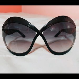 TOM FORD CARINE SUNGLASSES FEMININE ROUND SHAPE